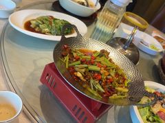 -鑫巴蜀小镇 · 水煮鱼专研店(玉桥店)