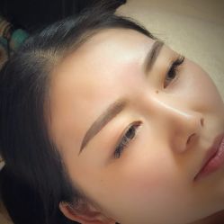 -一个差评成就的纹眉店