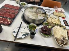 -刘少华贵州小黄牛·鲜牛肉火锅(总店)