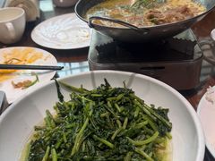 -梅花香里大酒店(郁金香路店)