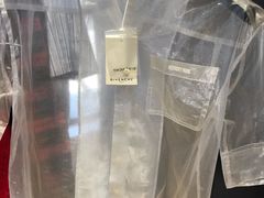 -GIVENCHY(比斯特苏州购物村店)