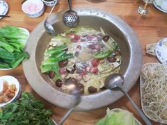 -云南野生菌石锅鱼石锅鸡(大金塔店)
