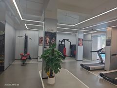 -伟博游泳健身
