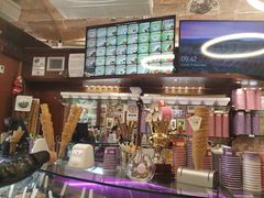 -Gelateria Dondoli