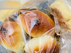 牛角餐包-史努比烘焙店 Snoopy Bakery