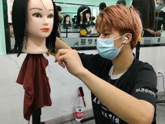 -首脑美容美发化妆美甲培训学校(长沙校区)