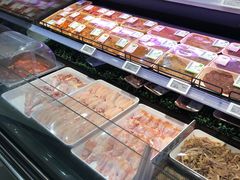 -中百仓储超市有限公司(越秀星汇维港店)