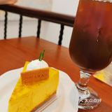 环境：一连几家coffee甜品店
