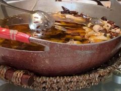 -鑫巴蜀小镇 · 水煮鱼专研店(玉桥店)