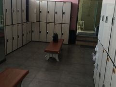 -珠穆朗玛健身中心