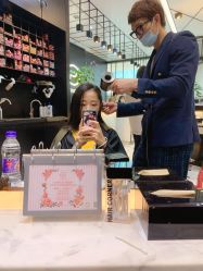 -HAIR CORNER