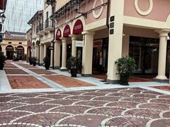 -佛罗伦萨小镇广佛名品奥特莱斯(疏港路店)