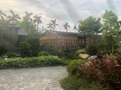 -花溪雨·森林餐厅(石基店)