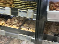 面包甜点陈列柜-上海哈尔滨食品厂(淮海中路店)