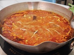 -毛辣果·贵州红酸汤牛肉火锅(西单店)