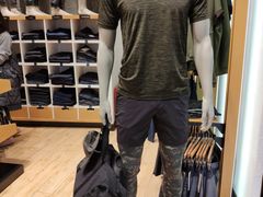 -lululemon(上海浦东IFC店)