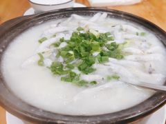 -盛燕泥丁粥