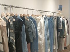 -眷顾自助服装工作室(中南金石国际广场A座店)