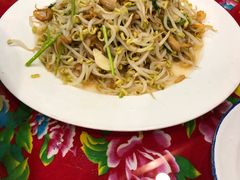 -闯关东东北农家菜(崂山石老人店)