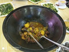 -山妹子铁锅炖