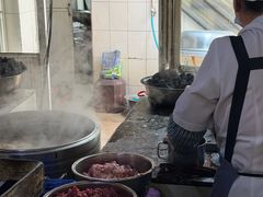 -正宗杨记普洱酸醋米线(总店)