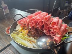 部队锅-MI WU FACTORY米屋美食工厂餐厅(绿地店)