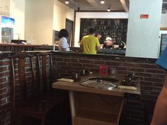 大堂-大连路6号好酒不见