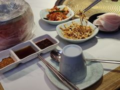 腌萝卜片-猪啊牛呀羊啊铜盘烤肉(正大广场店)