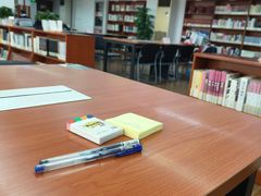 -上海市静安区图书馆(新闸路馆)