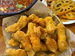 -爆炸头阿姨小四川正宗川味小吃(无任何分店)