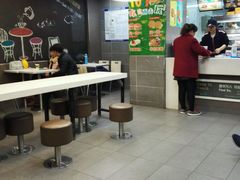 -华莱士·炸鸡汉堡(荆川东路店)