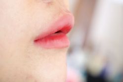 -轻妆Feel·半永久纹眉眼线