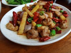 -茅屋大酒店