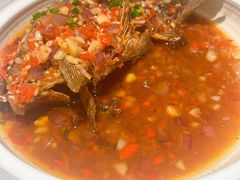 香酥大鲫鱼-费大厨辣椒炒肉(悠唐购物中心店)