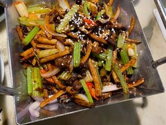 干锅香煸茶树菇-弄堂里(西溪龙湖天街店)