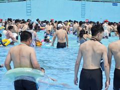 -欢乐水魔方水世界