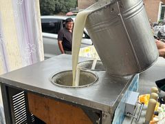 -古老冰山特色冰淇淋店(艾提尕尔店)