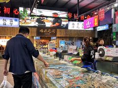 -三亚火车头万人海鲜广场