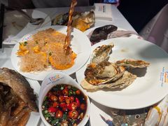 -领鲜活海鲜榴莲自助火锅(东门店)