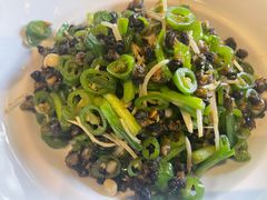 韭菜葱头炒田螺-酝· 大师滇菜(公园1903店)