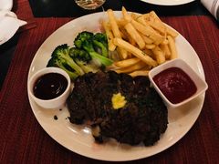 -WOLFGANG PUCK KITCHEN & BAR(迪士尼小镇店)