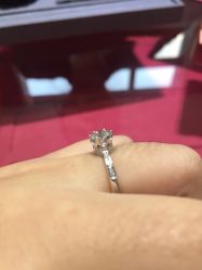 -Zbird钻石小鸟·钻戒婚戒定制高端珠宝私人定制中心
