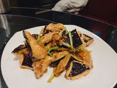 -老牌坊鲁菜名店(美莲广场店)