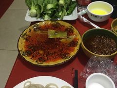 -南渝食府.墨脱石锅松茸鸡