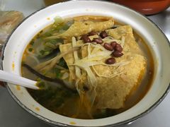 -丽丽三鲜螺蛳粉(田林路店)