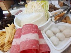 -鸡遇虾煲干锅火锅(小寨金莎店)