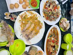 -小海豚•老字号海鲜餐厅(天涯店)