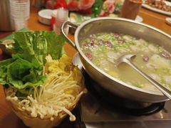 手工肉丸汤-醉美东江·三文鱼·烧鸡公