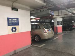 -中山公园-龙之梦停车场