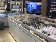 -新视达眼镜店·蔡司·依视路(名镜苑店)
